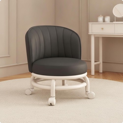 Petit tabouret roulant avec - tabouret,