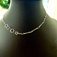 Collier vintage design argent