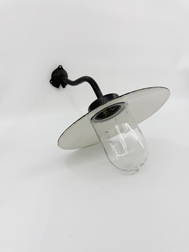 Lampe cour ancienne - de,