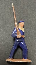 SOLDAT MARIN FUSIL DÉFILE