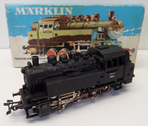Locomotive train miniature - locomotive,