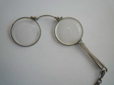 LUNETTE DE THEÂTRE pliante début XXème avec chaîne 1,50 m