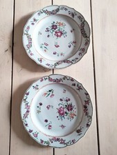 Deux Assiettes Porcelaine De