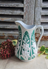 ANCIEN VASE DECOR BLANC ET