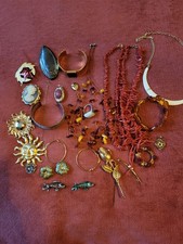 lot de bijoux anciens et vintage (Corail,argent, Plaqué Or, émaillée ,signé Etc.
