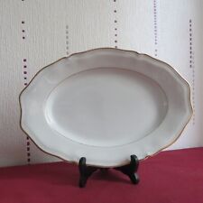 plat ovale en porcelaine de