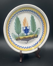 Assiette faïence patriotique, urne flamboyante, décor polychrome XIXème