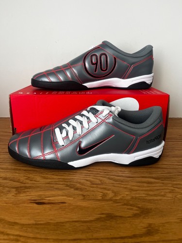 Baskets nike total - 90, sp