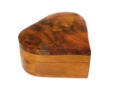 Boîte Cœur à Bijoux Artisanal en Bois de Thuya - Rangement Original (12x12x5cm)