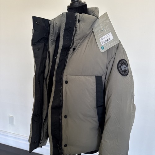 New with tag canada goose - new,