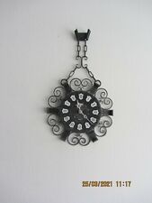 PENDULE MURALE EN FER FORGÉ 