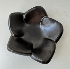 Coupelle fleur en céramique