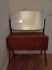 Coiffeuse scandinave vintage en teck, années 60, en parfait état.