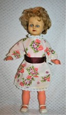 Jolie poupée ancienne  de