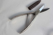 Ancien Instrument médicale