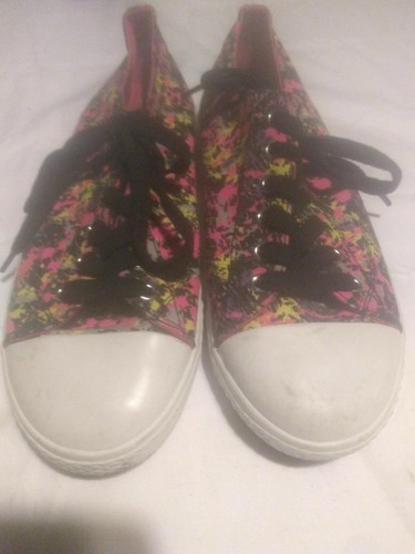 Girls airwalk paint splatter - paint,