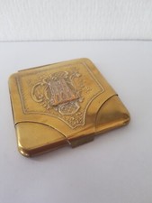 TB ETUI A CIGARETTES de sac  ANCIEN  CUIVRE LAITON REPOUSSE  CATHEDRALE DE REIMS