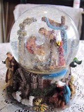Joseph and Mary Baby Jesus Nativity Waterball or Waterglobe 
