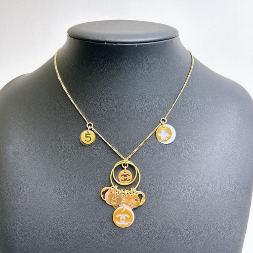 Collier charm chanel coco - charm,