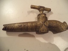 Ancien joli robinet en bronze laiton , motifs / 2 écrits .A. Mauun ? Gardan ?