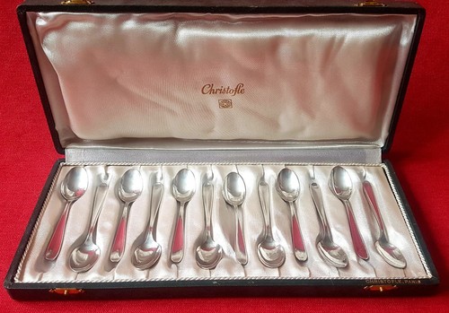 Christofle coffret de 12 - -,