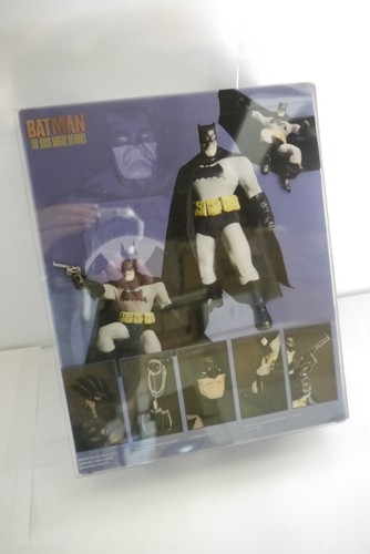 Mezco one batman dark - 12,