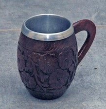 Chope à bière en bois