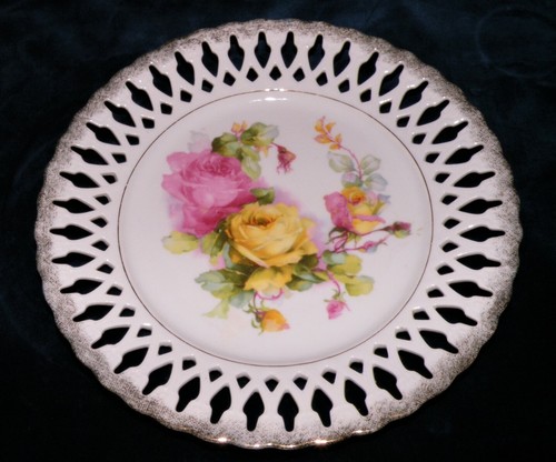 Superbe assiette porcelaine - superbe, en