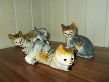 3 porcelaines Chat gris/roux tigrés dans différentes attitudes