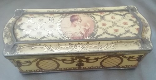 Boite ancienne - boite,