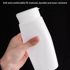 Pot à épices en plastique