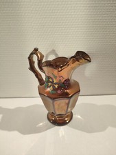 Ancien petit pichet, Broc en