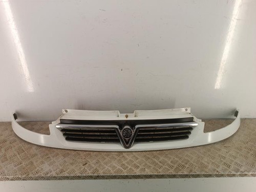 Calandre opel vivaro phase 1 - 1,