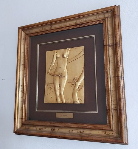 Dali bas relief e a - dali,