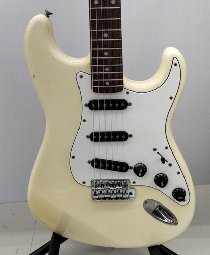 étui semi dur - (fender, japan)