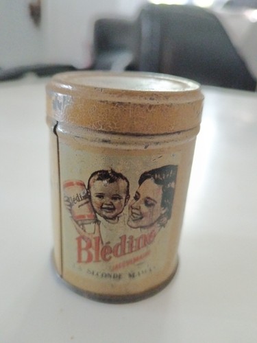 Petite boîte échantillon - , en