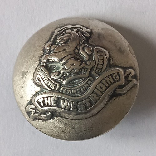 Ancien bouton militaire