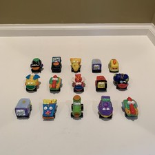 Lot of 15 Trash Pack Trash