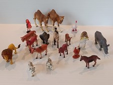 Lot animaux  DONT Schleich  et papo dromadaires éléphant tigre blanc poulain..