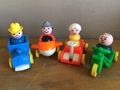 Lot figurines vehicules - 4,
