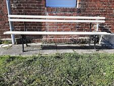 ancien banc de jardin sculpté avec pieds en fonte