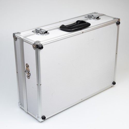 Top large aluminium suitcase - *top*,