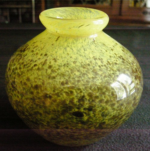 Joli vase boule verre - ,