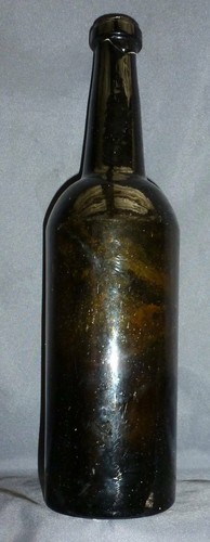 Black glass whiskey - black,