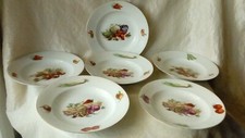 6 ANCIENNES ASSIETTES  CREUSES EN PORCELAINE DECOR LEGUMES 4 SAISONS*