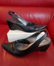 Beaux Escarpins Neufs en Cuir Noir & Talons Compensés 6 cm de Marque TEXTO.