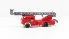 WIKING CAMION DE POMPIER MAGIRUS GRANDE ECHELLE AVEC GYROPHARES BLEUS - H0 1/87