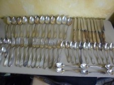 MENAGERE COUVERT METAL ARGENTE FOURCHETTES CUILLERES COUTEAUX APOLLO LOUIS XV