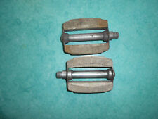 Paire de pédales blanches Weco 804 avec catadioptre pour vélo ancien