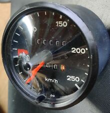 AUTHENTIQUE PORSCHE Early 944